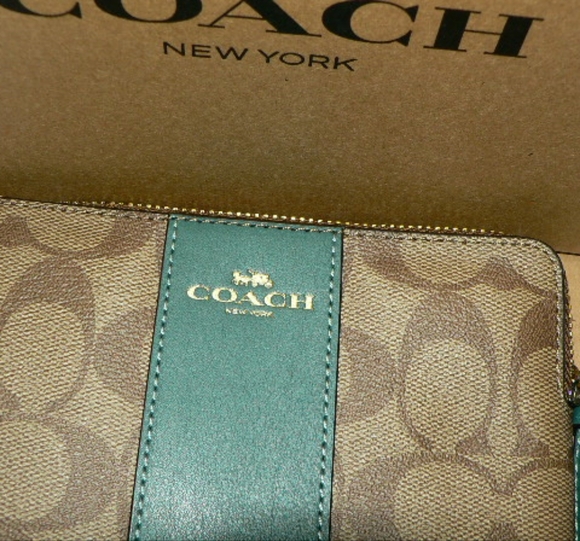 ♦Coach VTG Corner Zip Wristlet F58035-Khaki & Dark Turquoise- Brand New With Tag - Picture 14 of 16